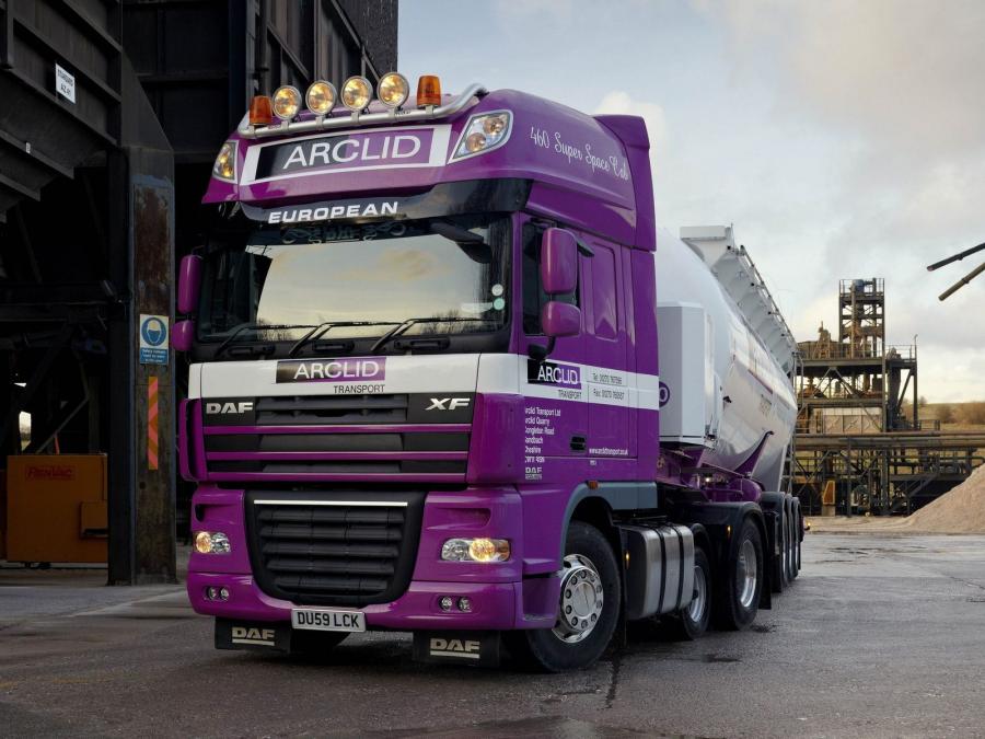  DAF XF105 6x2 FTP Super Space Cab 2006 года  (UK) (фото 1 из 1)